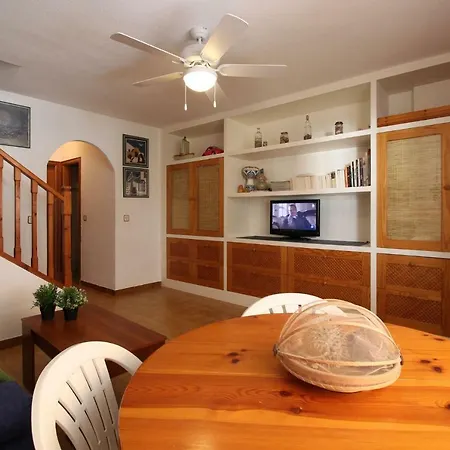 Pueblo Calido Three Bedroom Townhouse Holiday home *